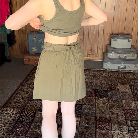 Hesperus Green Cotton Skirt - Pockets, Tie Detail, Wooden Buttons, 100% Cotton - Picture 5 of 7